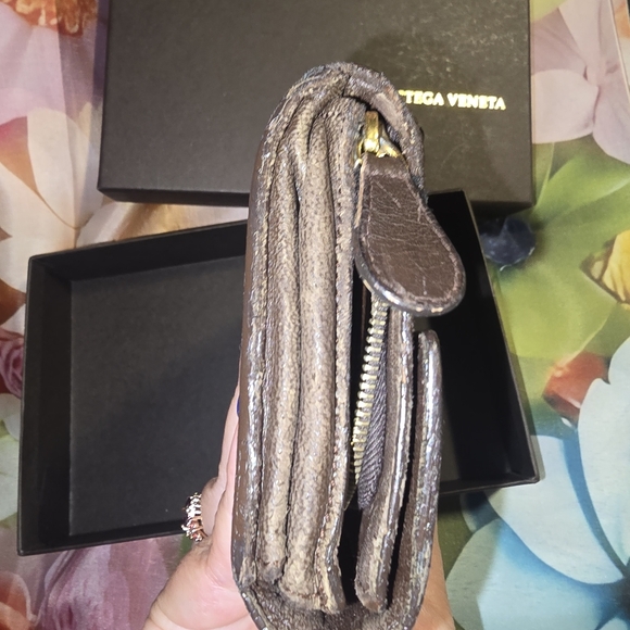 Bottega Veneta Brown Woven Wallet - Picture 8 of 8